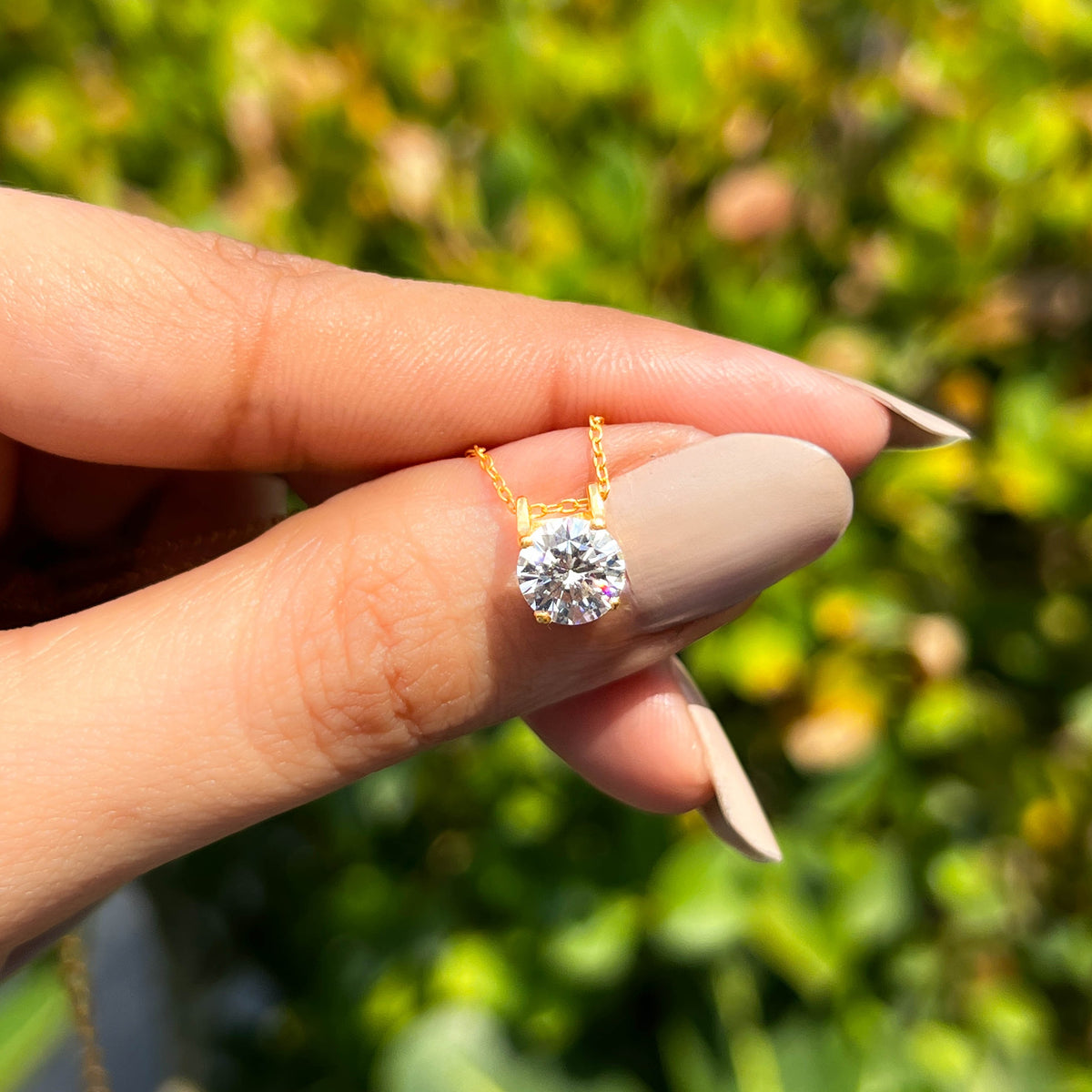 18k Loop Solitaire Necklace